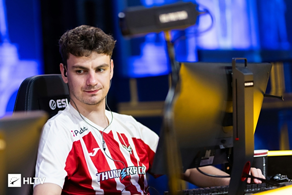 只是经纪人 只是经纪人